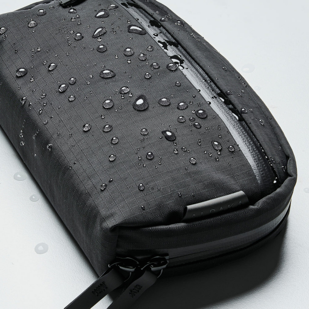 ALPAKA Toiletry Bag - Black