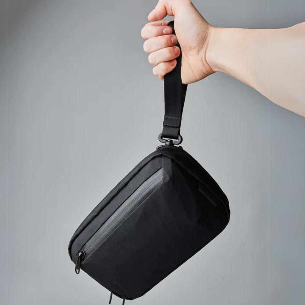 ALPAKA Hand Carry Strap - Black