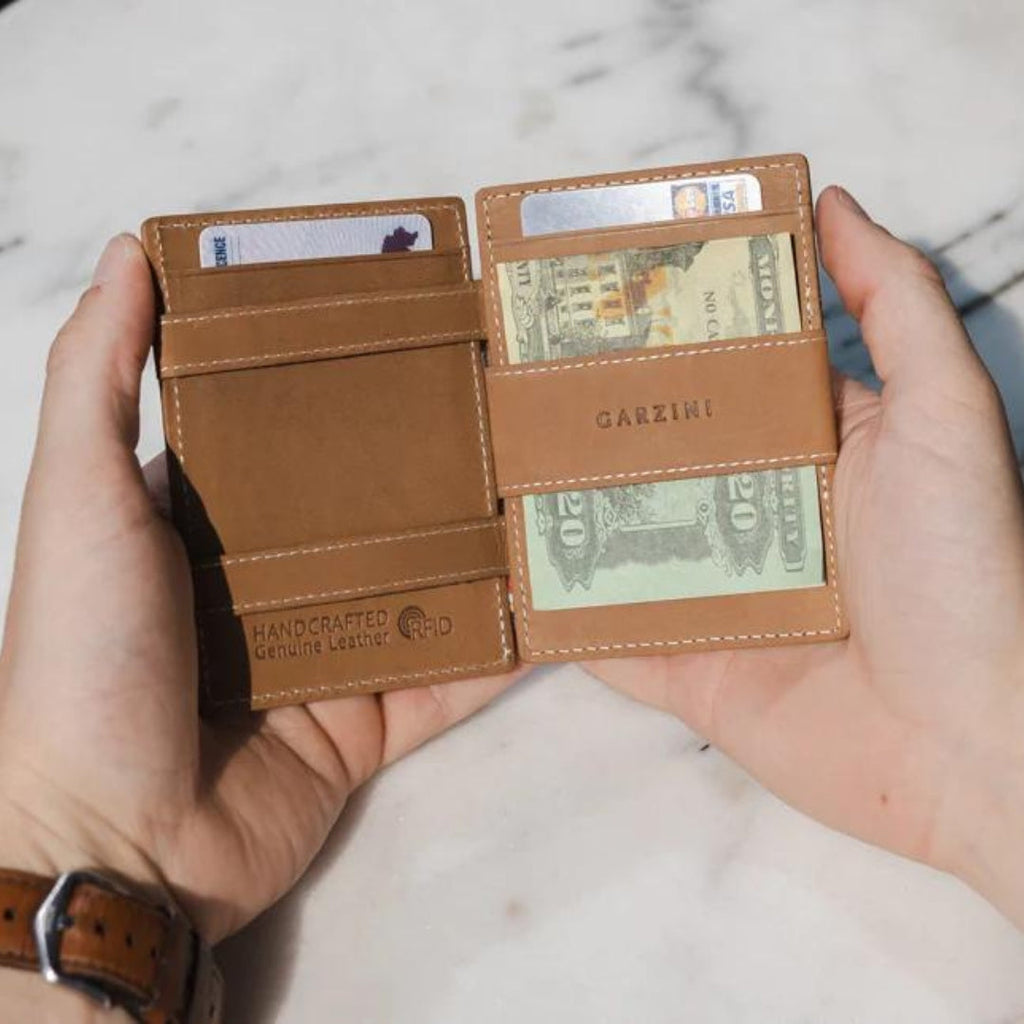 GARZINI Essenziale Magic AirTag Wallet