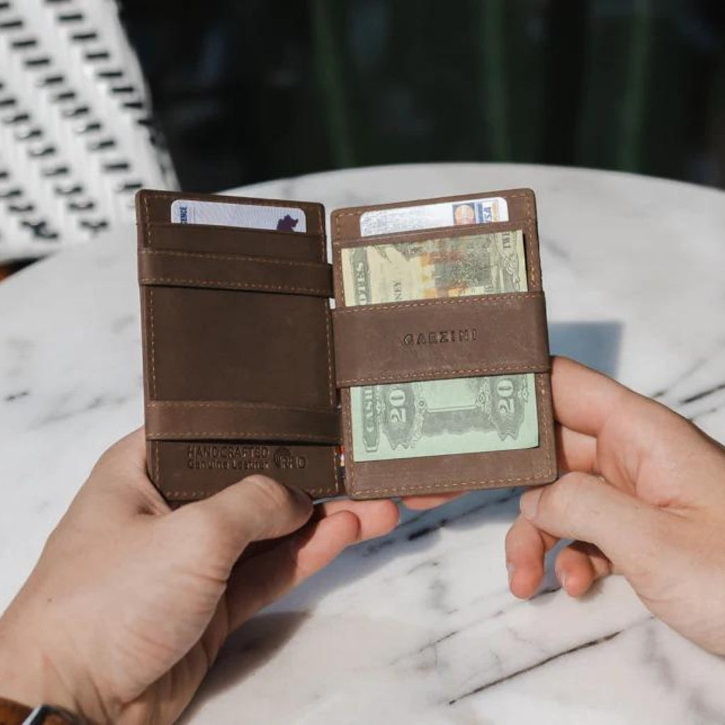 GARZINI Essenziale Magic AirTag Wallet